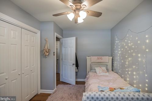 738 Chestnut Ave, West Deptford NJ 08097-1606 exterior