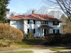 78 Neshobe Rd, Newton, MA 02468-1345
