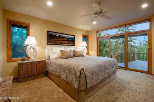 2068 Mahre Dr, Park City UT 84098-8508 exterior