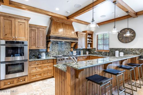 2324 Lucky John Dr, Park City UT 84060-6920 exterior