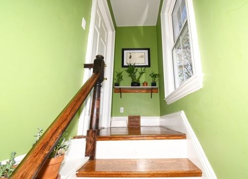 143 Dale St, Dedham MA 02026-3413 exterior