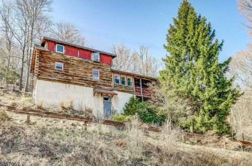 248 Skyline Lake Dr, Skyline Lakes, NJ 07456-1959