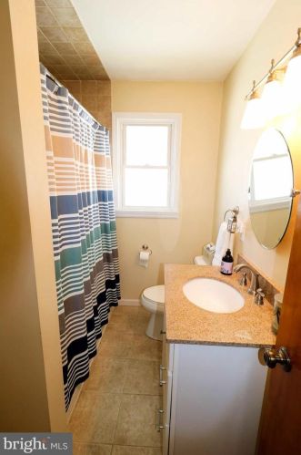 427 Lehigh Ave, Trenton NJ 08619-2025 exterior