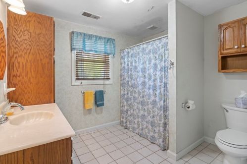 267 Chavenson St, Fall River MA 02723-2701 exterior