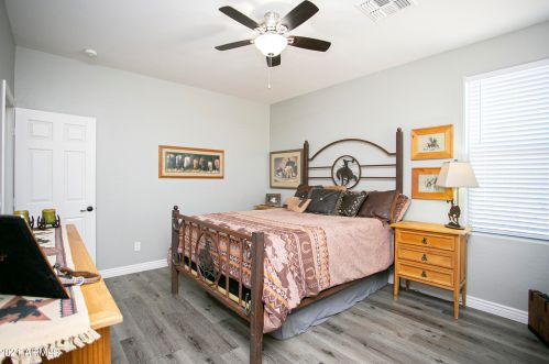 35318 31st Dr, Phoenix AZ  85086-2127 exterior