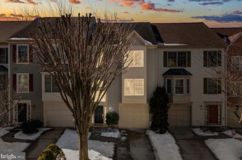 5327 Tarkington Pl, Columbia MD 21044-5407 exterior