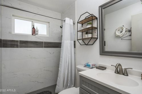 3802 Catalina Dr, Phoenix AZ 85015-6025 exterior