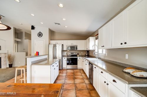 1729 Beautiful Ln, Phoenix AZ 85041-7622 exterior