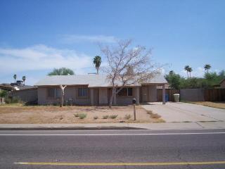 4107 Roeser Rd, Phoenix, AZ 85040-3905