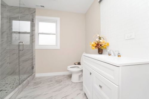 1519 East Ave, Forest View IL  60402-1324 exterior