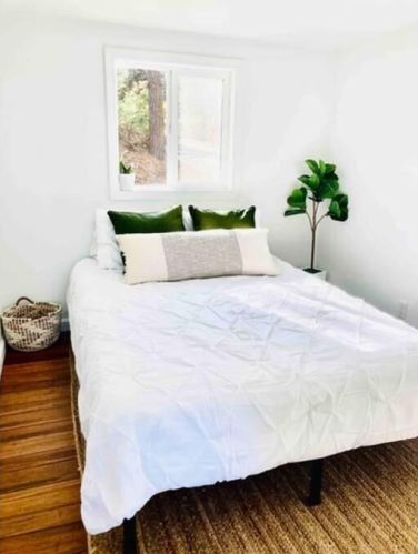 20 Wind Dr, Plymouth MA  02360-2714 exterior