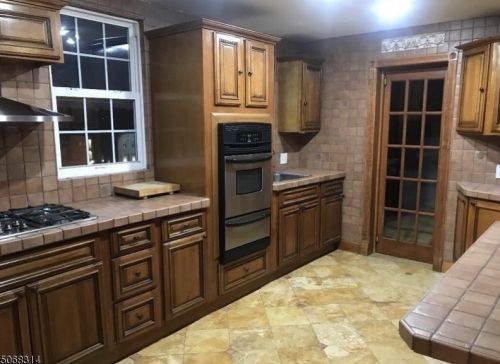 121 Rutgers St, Belleville NJ 07109-3112 exterior