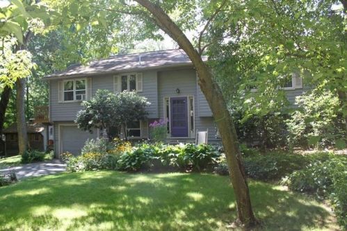 45 Ward St, Amherst MA  01002-1658 exterior