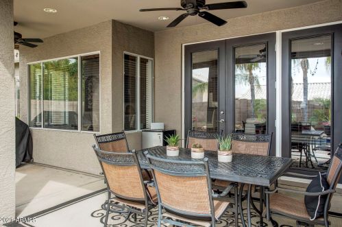 3345 Behrend Dr, Phoenix AZ 85050-1923 exterior