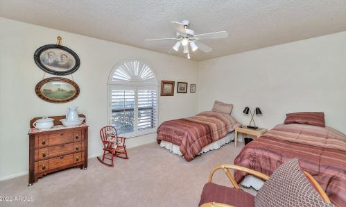 219 Carol Ann Way, Phoenix AZ 85032-4060 exterior