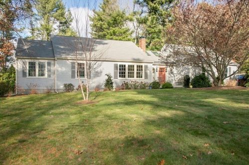 64 Cushing Hl Rd, Hingham MA exterior