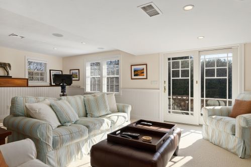 230 Skyline Dr, Chatham MA 02633-1720 exterior