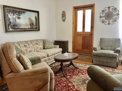 48 Dukes St, Kearny NJ 07032-3928 exterior