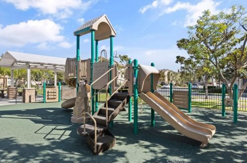 2648 Madison Cir, Anaheim CA  92801-4954 exterior