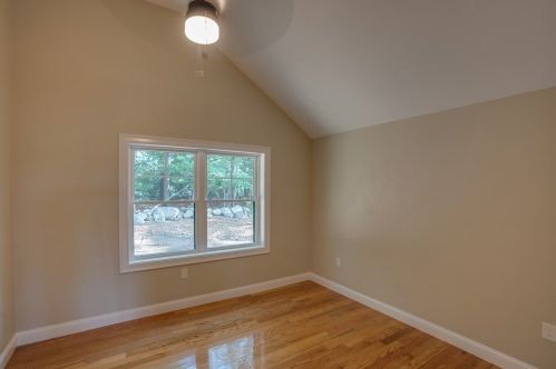 6 Red Hill Rd, North Reading MA  01864-1718 exterior