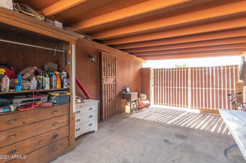 3851 63 Dr, Phoenix AZ 85033-5204 exterior