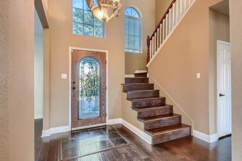 3116 Creekside Dr, Garland, TX 75048-2364