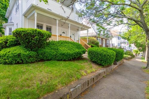 18 Atherton St, Quincy MA  02169-6802 exterior