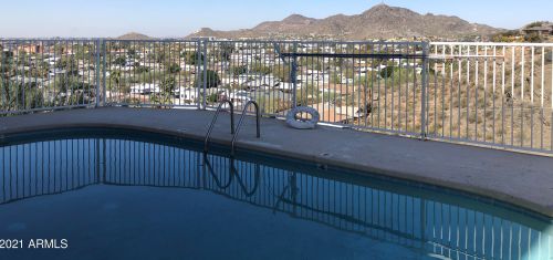 1057 Butler Dr, Phoenix AZ 85020-3762 exterior