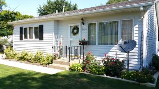 2104 Cody St, Panarama Park, IA 52722-4422