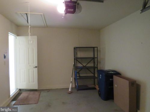 53 Lake View Ter, Columbus NJ  08022-1033 exterior