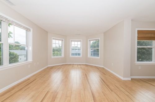 85 Kenberma Rd, Worcester MA 01604-3951 exterior