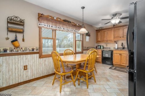 75 Dawn Rd, Milford NJ 08848-1112 exterior