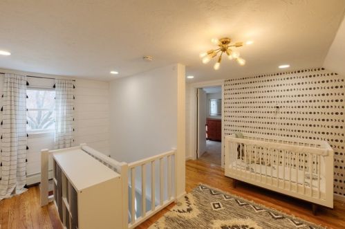 31 Indian Lk Pkwy, Worcester MA 01605-1215 exterior