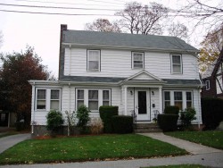 99 Arlington St, Newton, MA 02458-2456