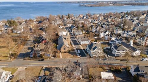 28 Hale St, Beverly MA 01915-2027 exterior