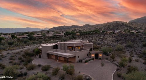 14222 Canyon Dr, Phoenix, AZ 85048-8306