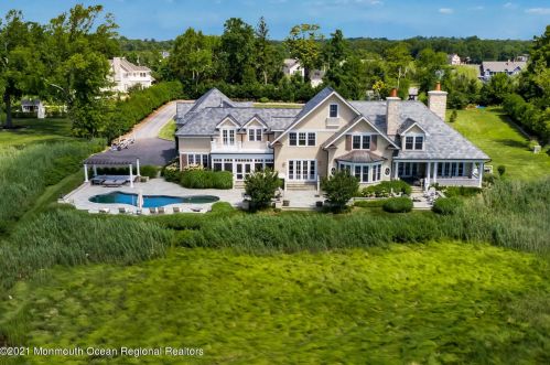 530 Little Silver Point Rd, Little Silver, NJ 07739-1736