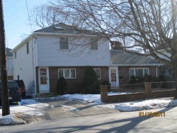 732 Watertown St, Newton, MA 02460-1354