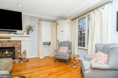 640 High St, West Deptford NJ 08051-1460 exterior