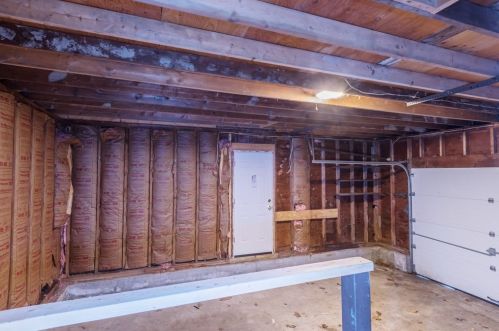 61 Heather Dr, Plymouth MA 02360-1516 exterior