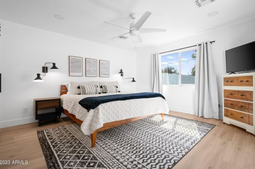 5215 Cambridge Ave, Phoenix AZ 85008-1213 exterior