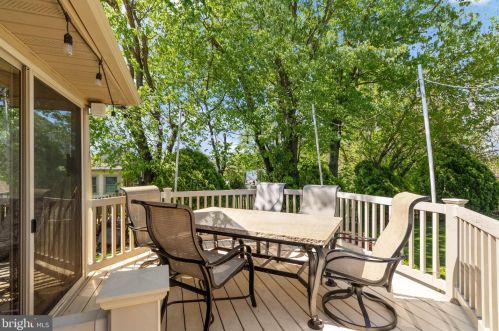 50 Tattersall Dr, West Deptford NJ 08051-1712 exterior