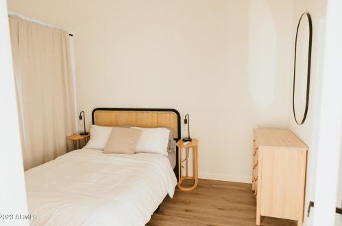 2635 Clarendon Ave, Phoenix AZ 85018-5958 exterior