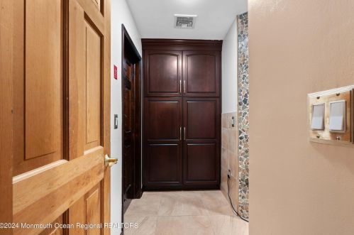 14 Knolls Dr, Jackson Twp NJ  08527-4209 exterior