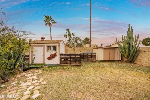 414 Behrend Dr, Phoenix AZ 85050-3992 exterior