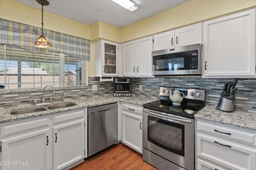 18250 29th Ave, Phoenix, AZ 85053-1139