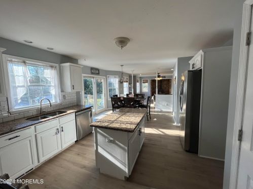 5 Bailey Ct, Jackson Twp NJ 08527-4459 exterior