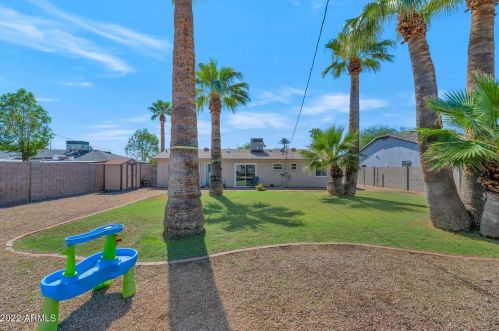 808 Cinnabar Ave, Phoenix AZ 85020-1736 exterior