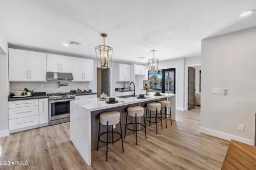 4115 Catalina Dr, Phoenix AZ 85015-6024 exterior