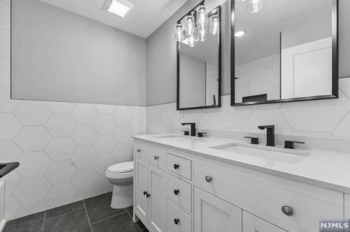 628 Knickerbocker Rd, Cresskill NJ  07626-1023 exterior